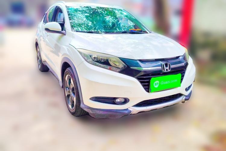 Used Honda Vezel 2015 1.8L CVT 2WD Luxury Model Front Right 45 Deg