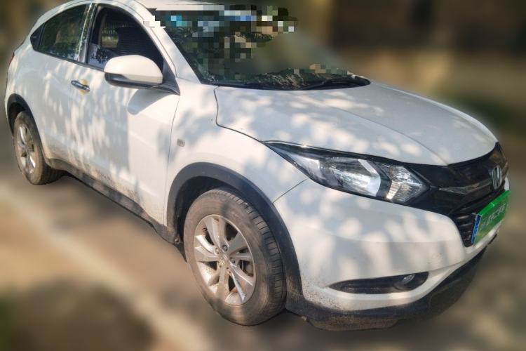 Used Honda Vezel 2015 1.8L CVT 2WD Elite Model Front Right 45 Deg