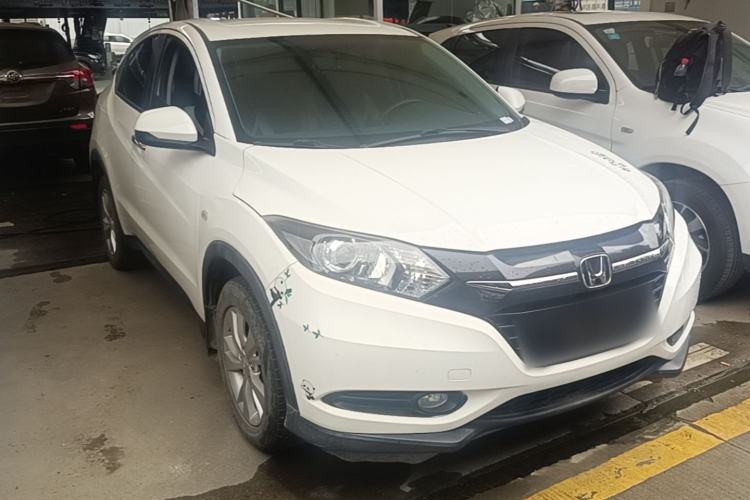Used Honda Vezel 2015 1.5L CVT two-wheel drive Comfort trim Front Right 45 Deg