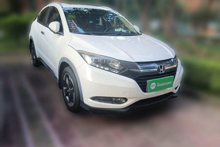 Used Honda Vezel 2015 1.8L CVT 2WD Luxury Model Front Right 45 Deg