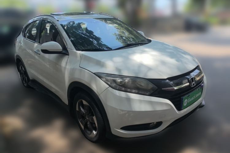 Used Honda Vezel 2015 1.8L CVT 2WD Luxury Model Front Right 45 Deg