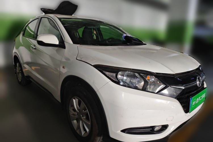Used Honda Vezel 2015 1.5L CVT two-wheel drive Comfort trim Front Right 45 Deg