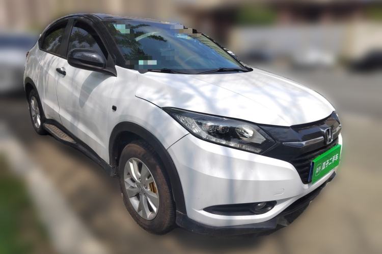 Used Honda Vezel 2015 1.5L CVT two-wheel drive Comfort trim Front Right 45 Deg