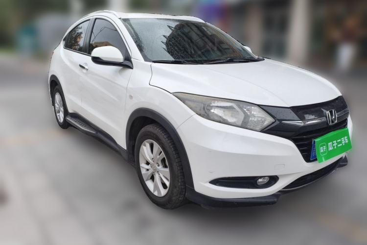 Used Honda Vezel 2015 1.5L CVT two-wheel drive Comfort trim Front Right 45 Deg