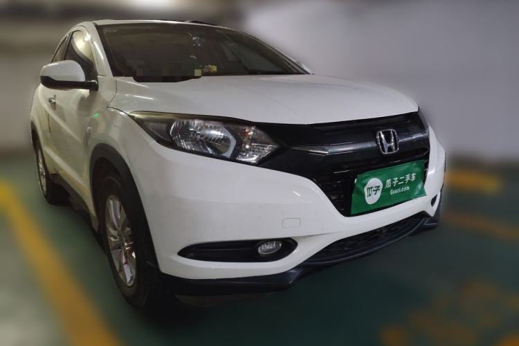Used Honda Vezel 2015 1.5L CVT two-wheel drive Comfort trim Front Right 45 Deg