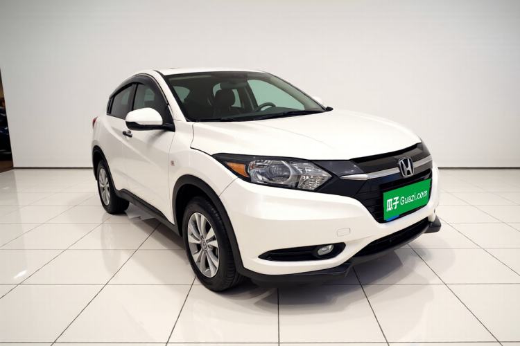 Used Honda Vezel 2015 1.8L CVT 2WD Elite Model Front Right 45 Deg