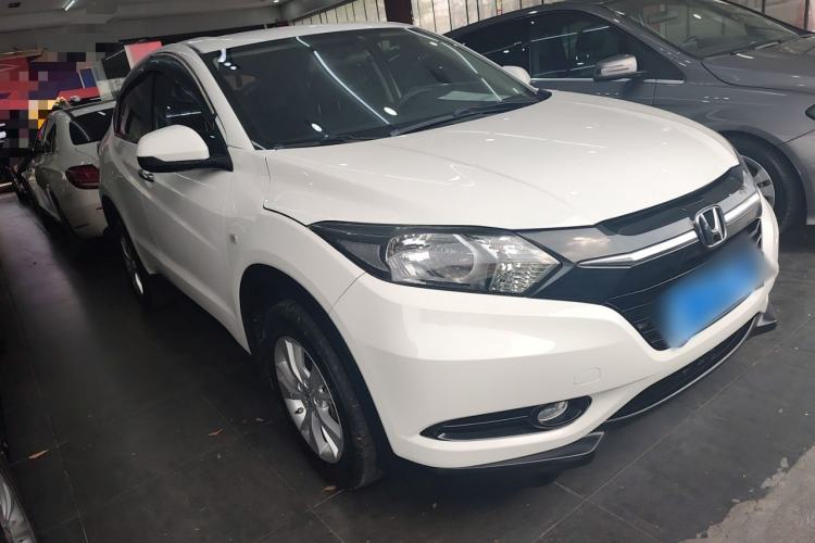 Used Honda Vezel 2015 1.8L CVT 2WD Elite Model Front Right 45 Deg