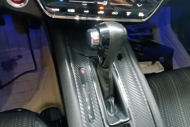 Used Honda Vezel 2015 1.8L CVT 2WD Luxury Model Gear Lever