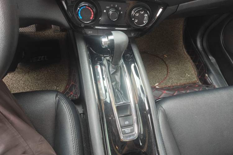 Used Honda Vezel 2015 1.5L CVT two-wheel drive Comfort trim Gear Lever