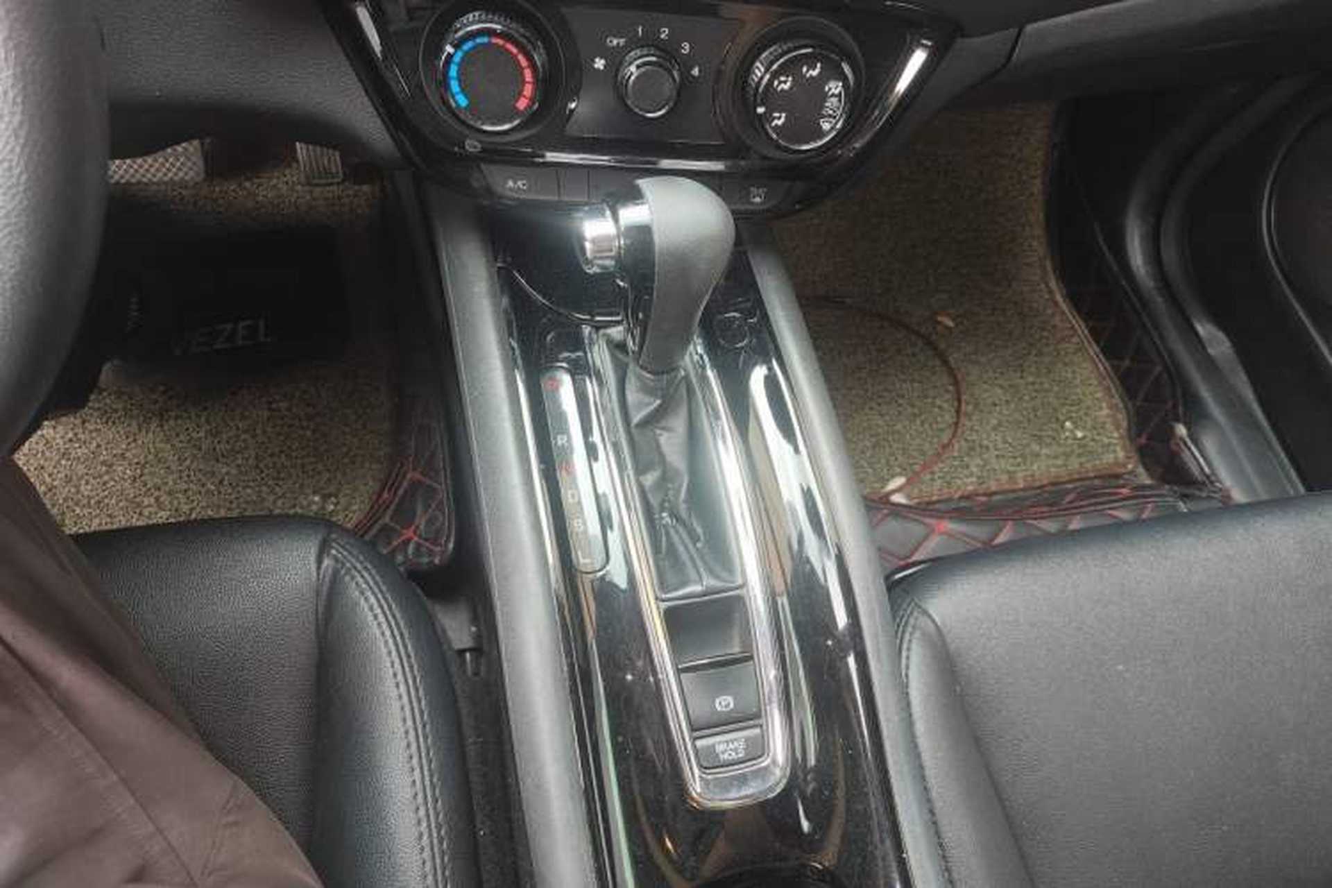 Used Honda Vezel 2015 1.5L CVT two-wheel drive Comfort trim Gear Lever
