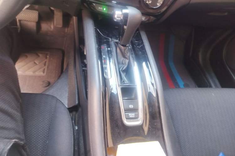 Used Honda Vezel 2015 1.5L CVT two-wheel drive Comfort trim Gear Lever