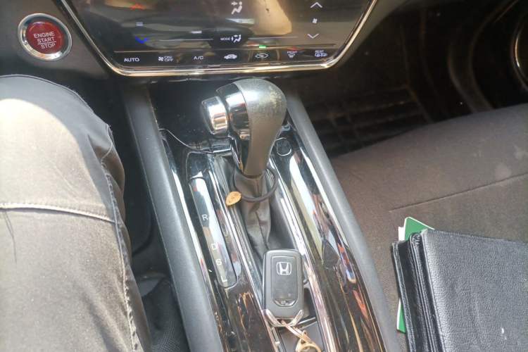 Used Honda Vezel 2015 1.8L CVT 2WD Luxury Model Gear Lever