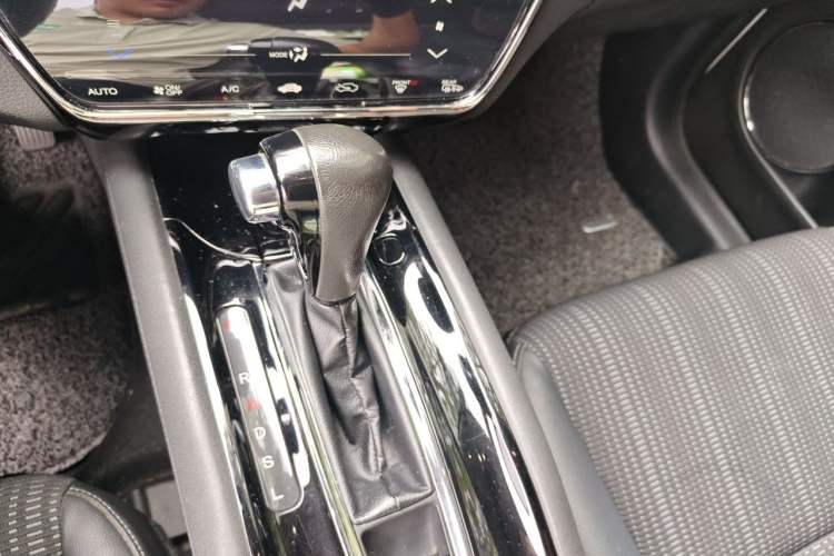 Used Honda Vezel 2015 1.8L CVT 2WD Luxury Model Gear Lever