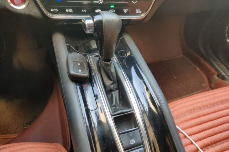 Used Honda Vezel 2015 1.8L CVT 2WD Luxury Model Gear Lever