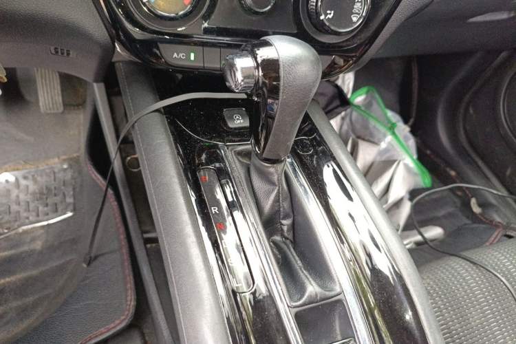 Used Honda Vezel 2015 1.8L CVT 2WD Elite Model Gear Lever