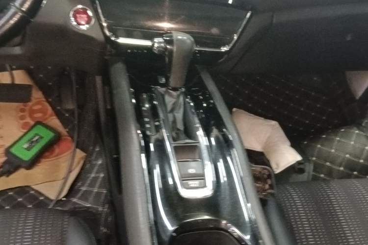 Used Honda Vezel 2015 1.8L CVT 2WD Luxury Model Gear Lever
