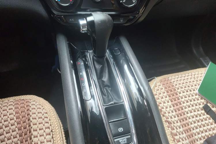 Used Honda Vezel 2015 1.5L CVT two-wheel drive Comfort trim Gear Lever