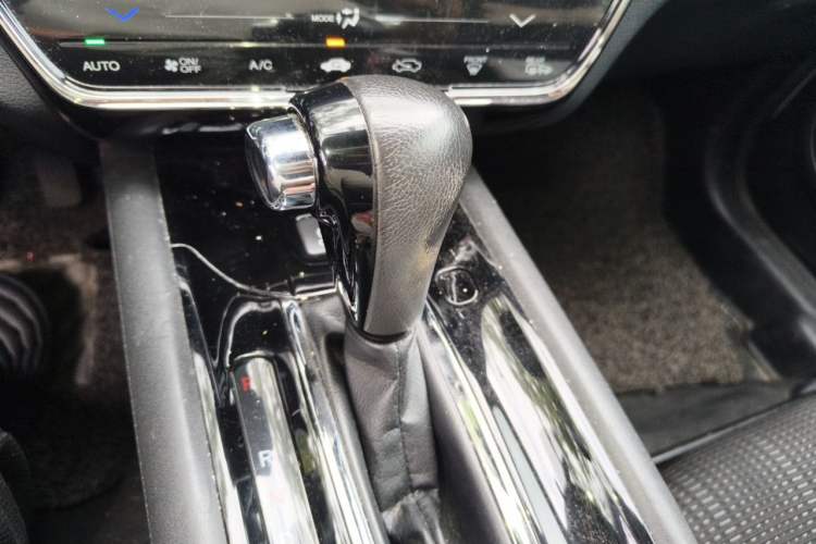 Used Honda Vezel 2015 1.8L CVT 2WD Luxury Model Gear Lever