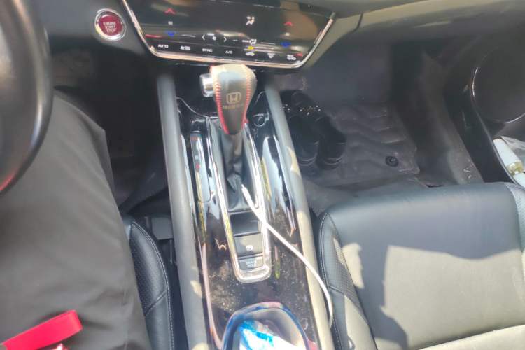 Used Honda Vezel 2015 1.8L CVT Four-Wheel Drive Flagship Model Gear Lever