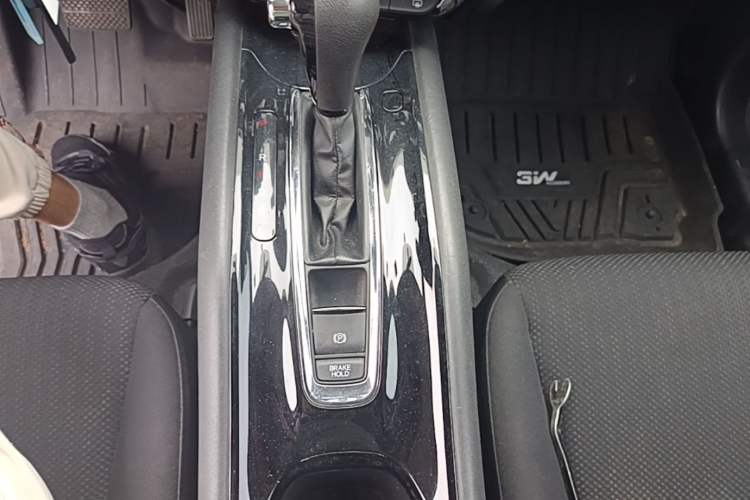 Used Honda Vezel 2015 1.5L CVT two-wheel drive Comfort trim Gear Lever