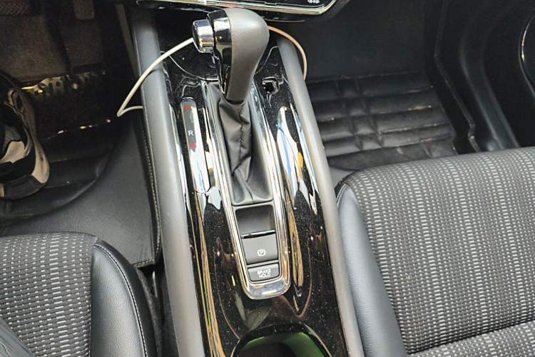 Used Honda Vezel 2015 1.8L CVT 2WD Luxury Model Gear Lever