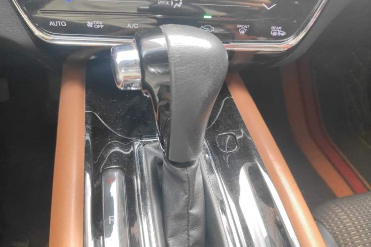 Used Honda Vezel 2015 1.8L CVT 2WD Luxury Model Gear Lever
