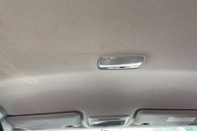 Used Honda Vezel 2015 1.5L CVT two-wheel drive Comfort trim Headliner