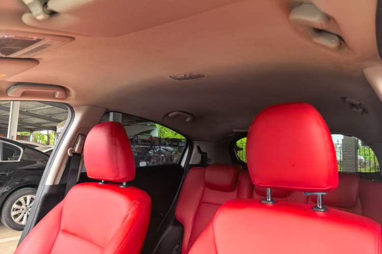 Used Honda Vezel 2015 1.5L CVT two-wheel drive Comfort trim Headliner