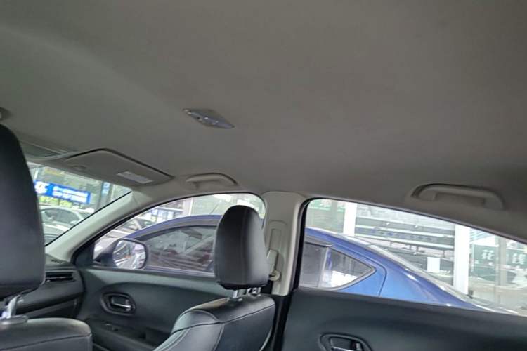 Used Honda Vezel 2015 1.5L CVT two-wheel drive Comfort trim Headliner