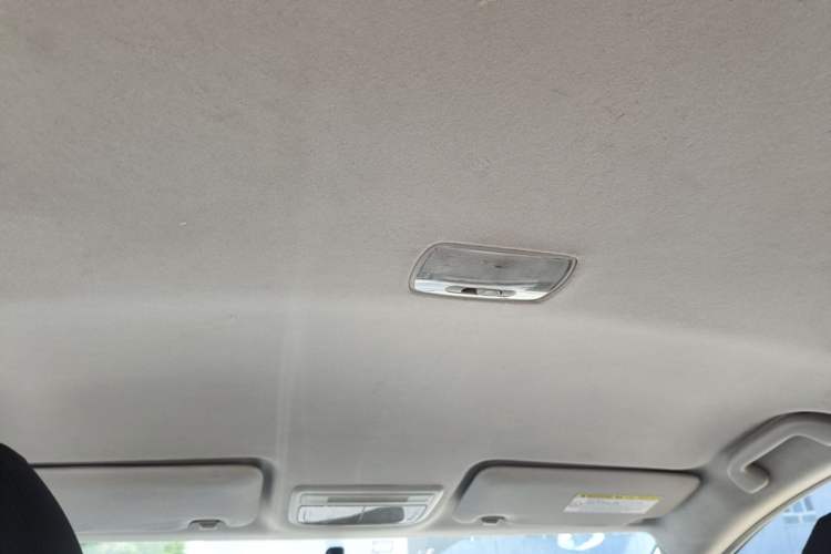 Used Honda Vezel 2015 1.5L CVT two-wheel drive Comfort trim Headliner