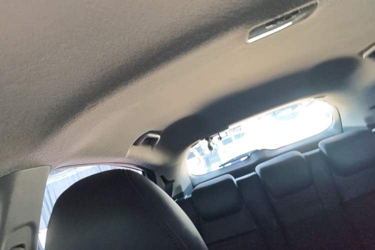Used Honda Vezel 2015 1.5L CVT two-wheel drive Comfort trim Headliner