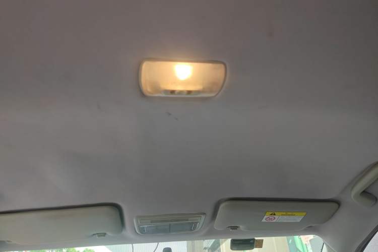Used Honda Vezel 2015 1.5L CVT two-wheel drive Comfort trim Headliner
