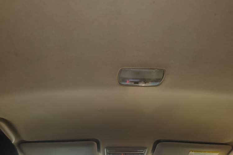 Used Honda Vezel 2015 1.5L CVT two-wheel drive Comfort trim Headliner