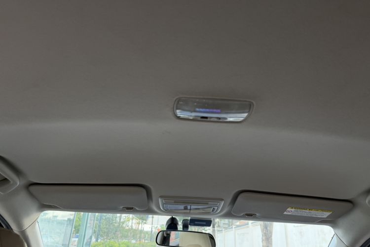 Used Honda Vezel 2015 1.5L CVT two-wheel drive Comfort trim Headliner