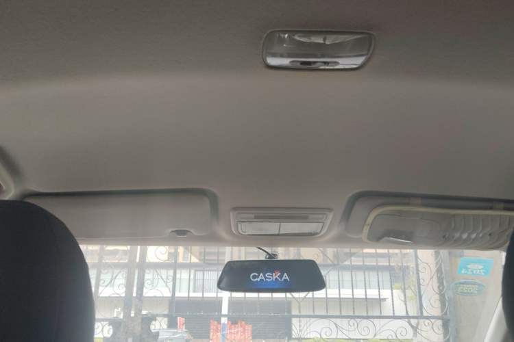 Used Honda Vezel 2015 1.5L CVT two-wheel drive Comfort trim Headliner