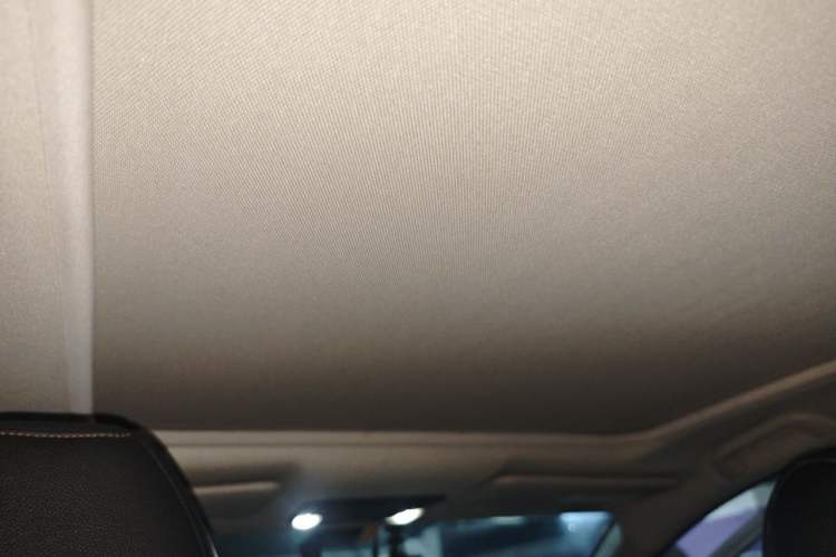Used Honda Vezel 2015 1.8L CVT 2WD Luxury Model Headliner