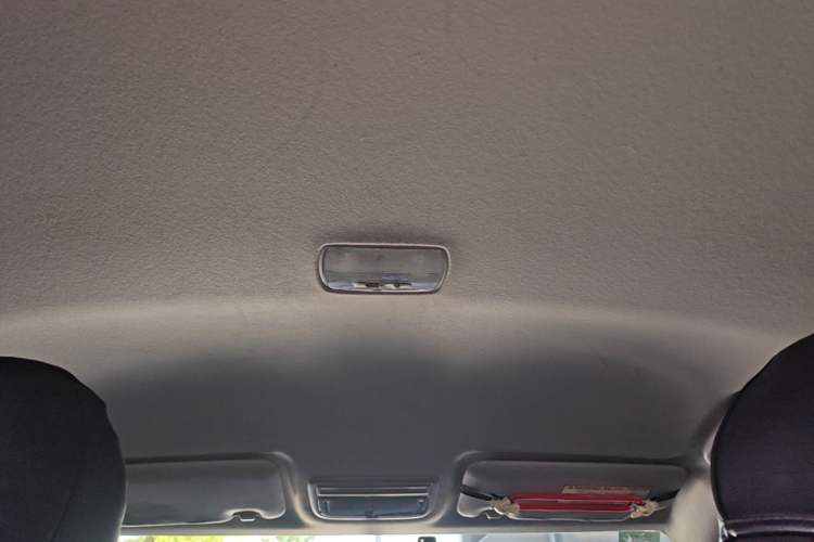 Used Honda Vezel 2015 1.5L CVT two-wheel drive Comfort trim Headliner