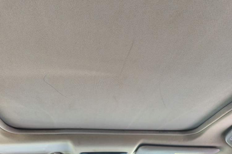 Used Honda Vezel 2015 1.8L CVT 2WD Luxury Model Headliner