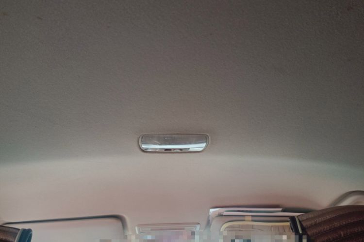 Used Honda Vezel 2015 1.5L CVT two-wheel drive Comfort trim Headliner