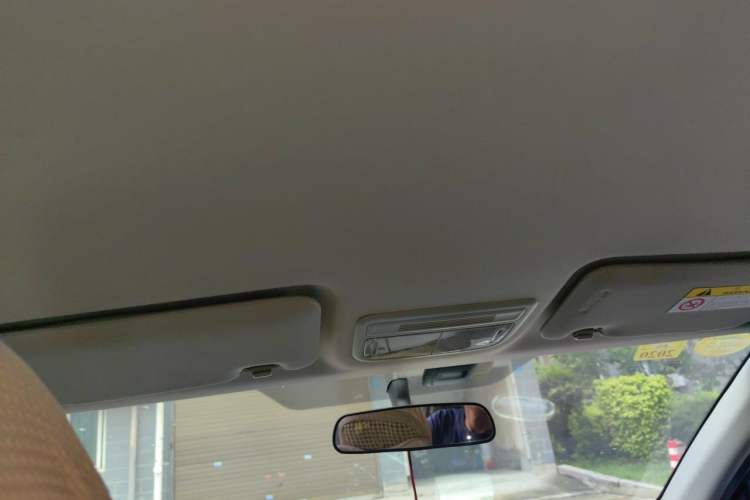 Used Honda Vezel 2015 1.5L CVT two-wheel drive Comfort trim Headliner