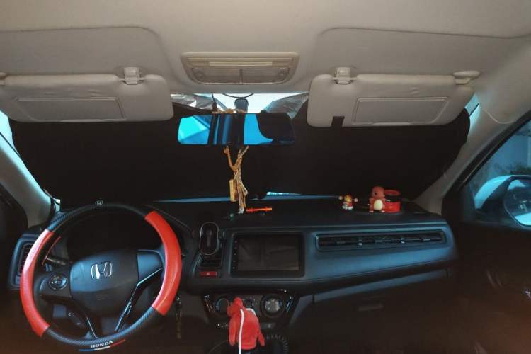 Used Honda Vezel 2015 1.5L CVT two-wheel drive Comfort trim Headliner