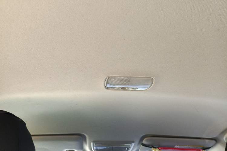 Used Honda Vezel 2015 1.5L CVT two-wheel drive Comfort trim Headliner