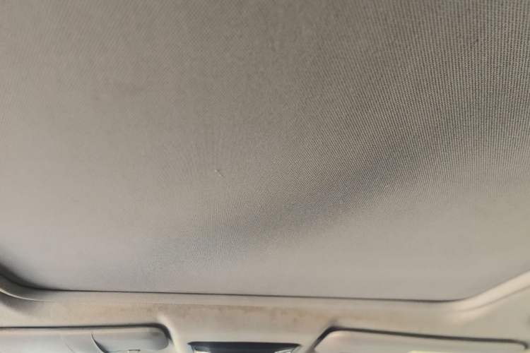 Used Honda Vezel 2015 1.8L CVT 2WD Luxury Model Headliner