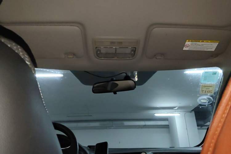 Used Honda Vezel 2015 1.8L CVT 2WD Elite Model Headliner