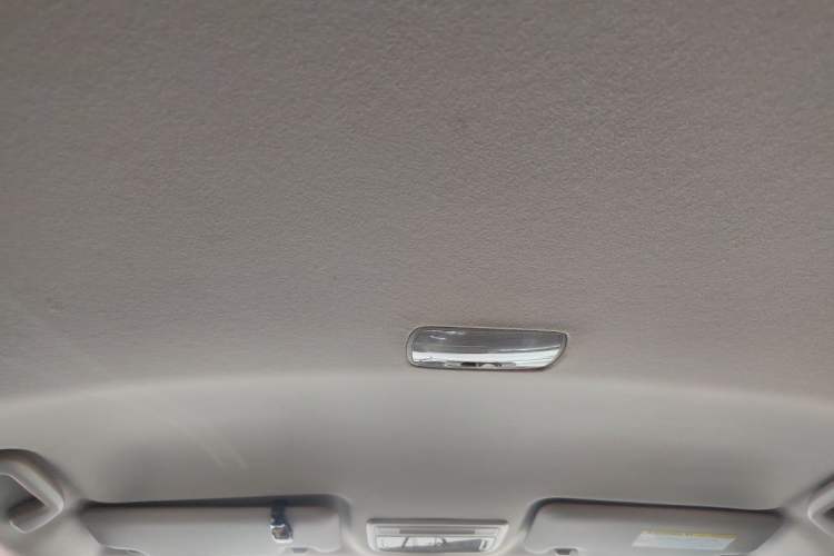 Used Honda Vezel 2015 1.5L CVT two-wheel drive Comfort trim Headliner