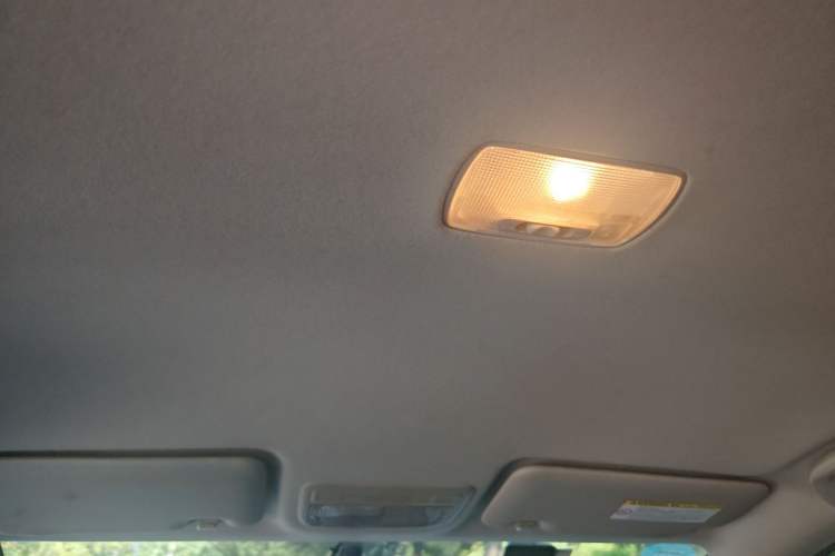 Used Honda Vezel 2015 1.5L CVT two-wheel drive Comfort trim Headliner