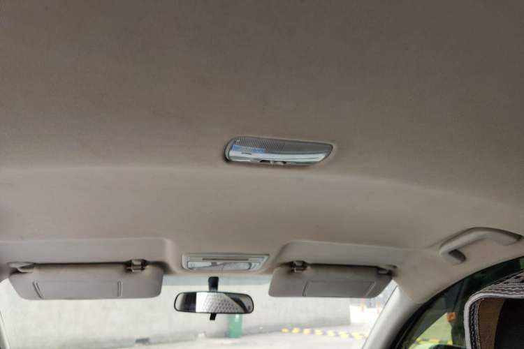 Used Honda Vezel 2015 1.5L CVT two-wheel drive Comfort trim Headliner
