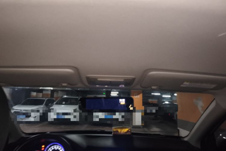 Used Honda Vezel 2015 1.5L manual two-wheel drive Comfort trim level Headliner