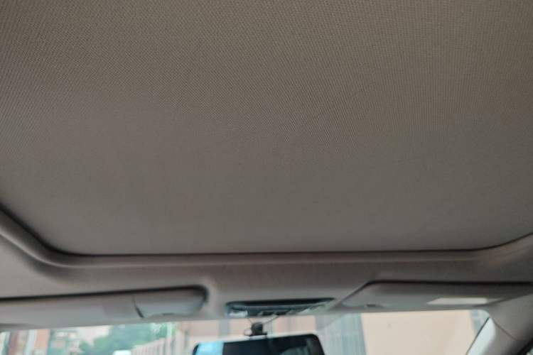 Used Honda Vezel 2015 1.8L CVT 2WD Luxury Model Headliner
