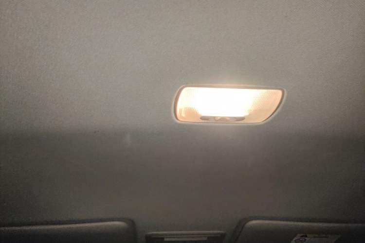 Used Honda Vezel 2015 1.5L CVT two-wheel drive Comfort trim Headliner